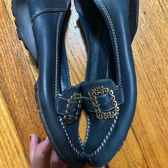 Bare Traps~Ladies Leather Slip-On Loafers~Size 7.5 Blue Pre-Owned - Picture 8 of 13